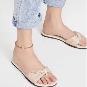 NWOT Havaianas St. Tropes Flip Flop Sandals - Size 41-42